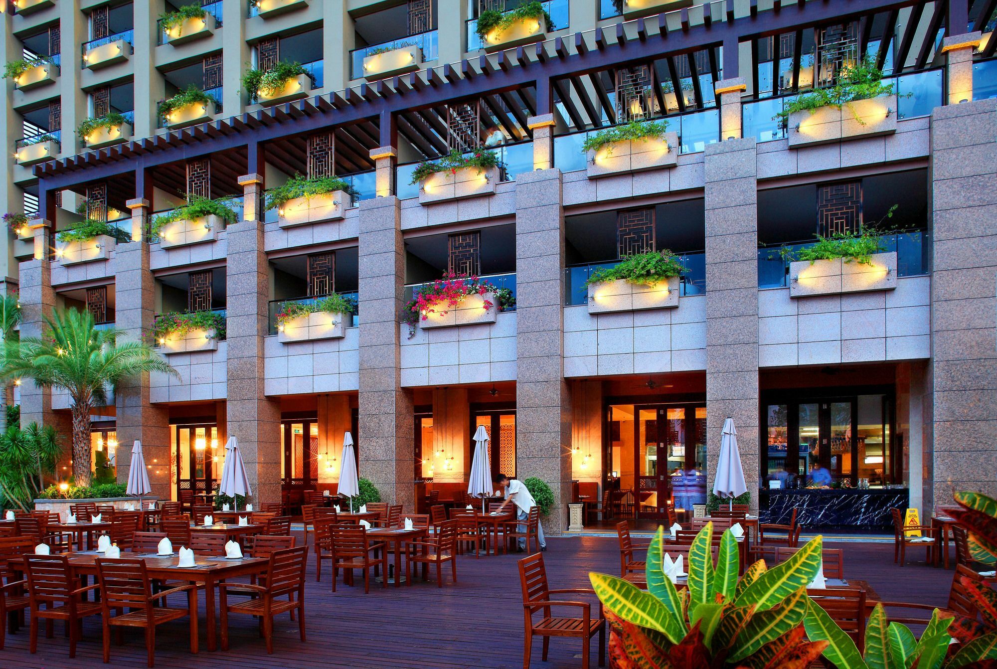 Four Seasons Ocean Courtyard Hotel سانيا المظهر الخارجي الصورة